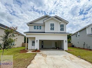 91 Buckingham Dr, Midway, GA 31320