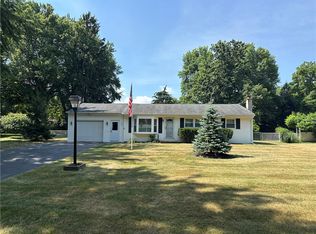 6 Cullens Run, Pittsford, NY 14534