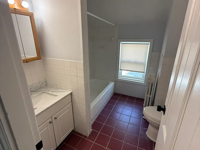 9-11 Rockland St #9 — Photo 18