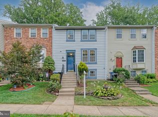 10110 Chestnut Wood Ln, Burke, VA 22015