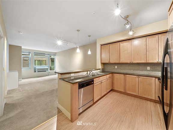 5th image of 1501 Tacoma Ave S Unit 416