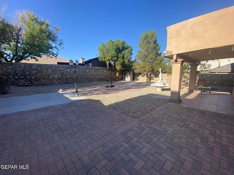 12521 Crystal Ridge St — Photo 34