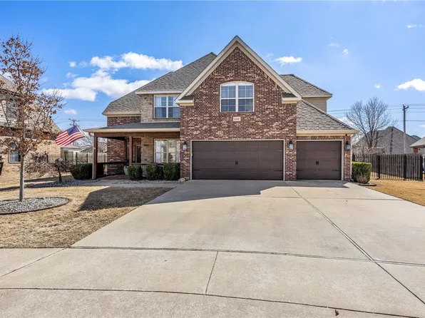 6447 W Bridge Bay Dr, Rogers, AR 72758
