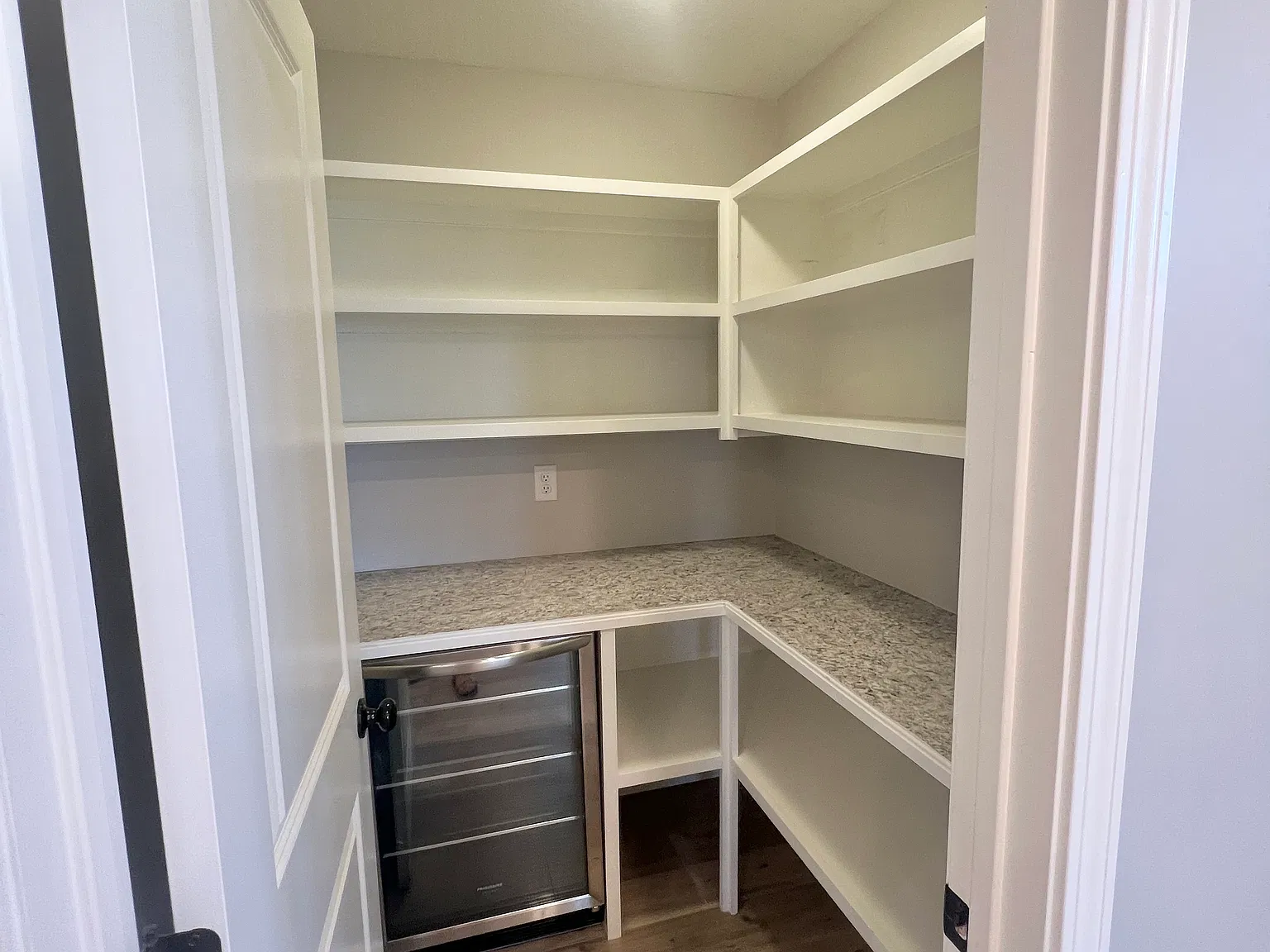 3 bed, 1545 sqft, $2,600 — Photo 4