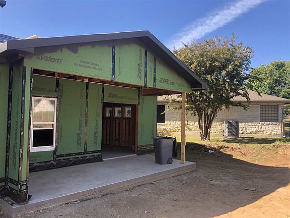 4th image of 47 Augusta Dr