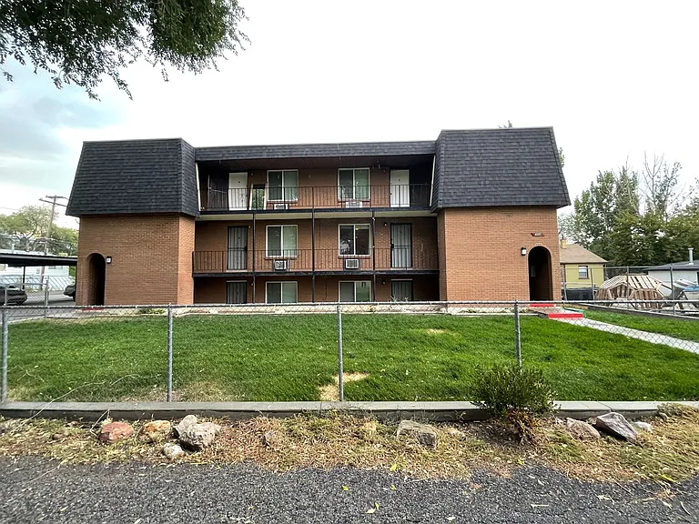 2707 S Adams Street — Photo 11