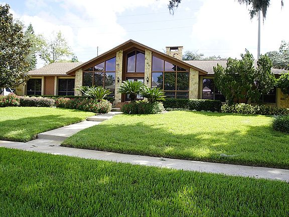 3rd image of 5551 Brookline Dr