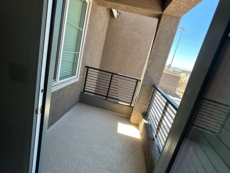 233 McArthur Peak Ave #1 — Photo 14