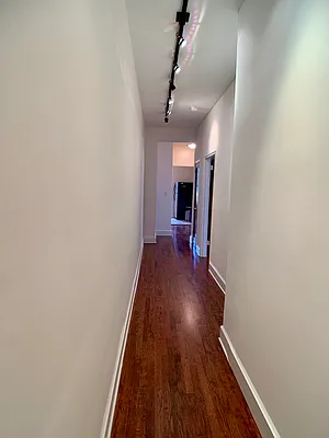 Rented by Moises Farhart, LREB | media 20