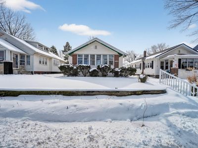 1005 E 3rd St, Mishawaka, IN, 46544