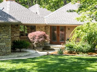 7834 N Gate Rd, Roscoe, IL 61073