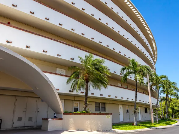 1319 E Hillsboro Boulevard #208, Deerfield Beach, FL 33441