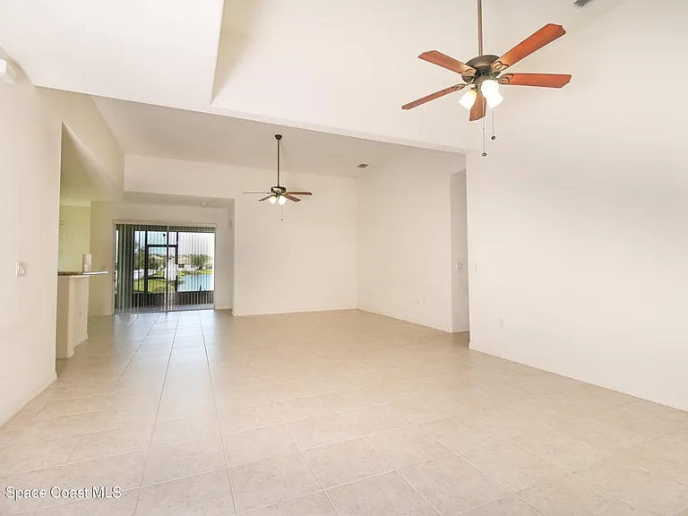 3314 Hawthorne Ave — Photo 6
