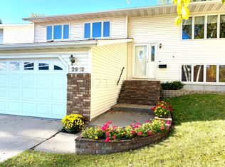 2912 15th Ave S, Moorhead, MN 56560