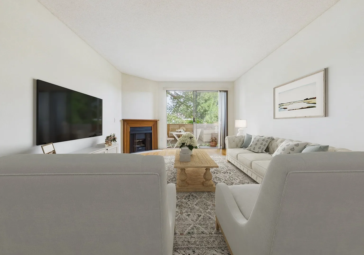 11641 Valley Spring Lane Apartments — Photo 4