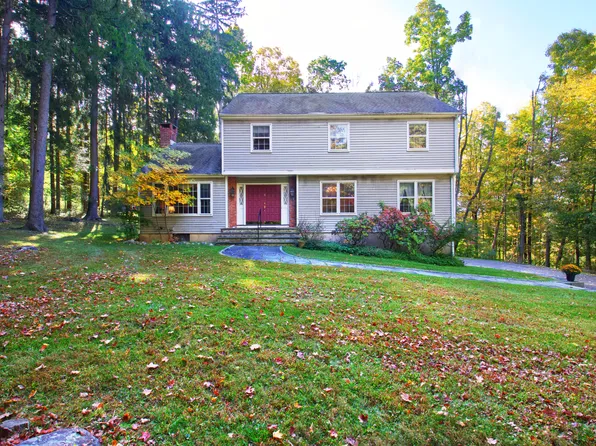 4 Pinecrest Drive, Ridgefield, CT 06877