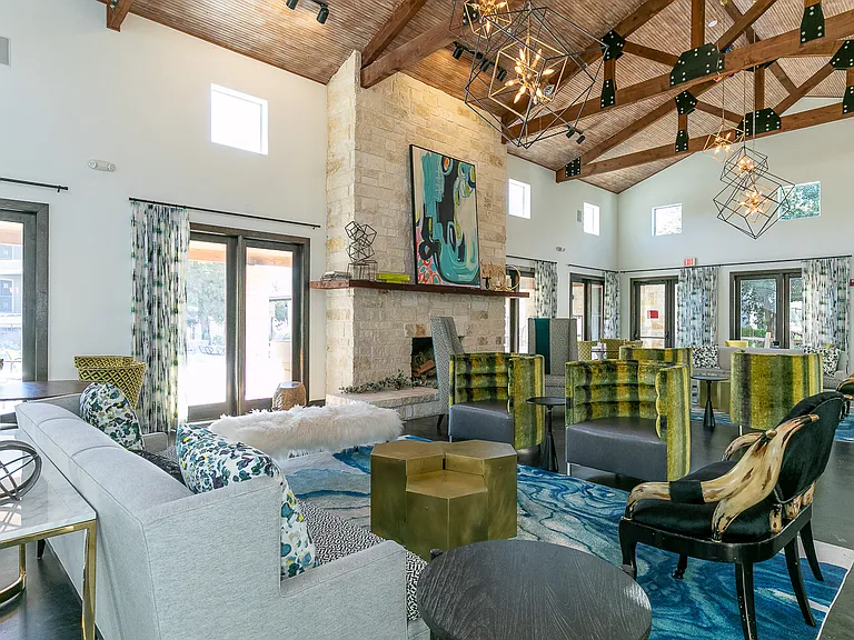 Dry Creek Ranch Apartments — Photo 19