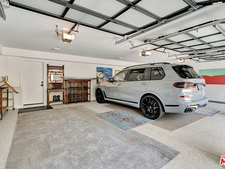 3859 Rambla Pacifico — Photo 4