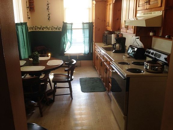4th image of 33 Grand St