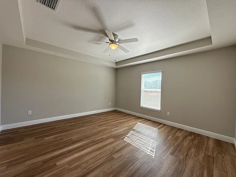 309 Locust Rd — Photo 12
