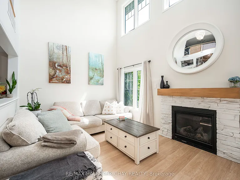 41 Masters Cres — Photo 8