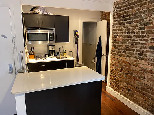 Rented by Living New York | media 10