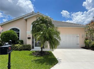 1118 Jardin Dr, Naples, FL 34104