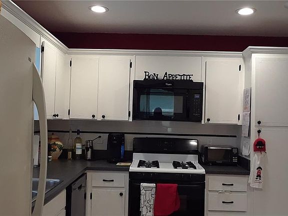 3rd image of 5980 Terrace Park Dr N Unit 101
