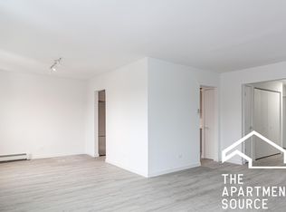 7622 N Sheridan Rd #3B, Chicago, IL 60626