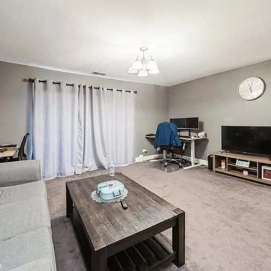 625 Derry Ct #1B — Photo 6