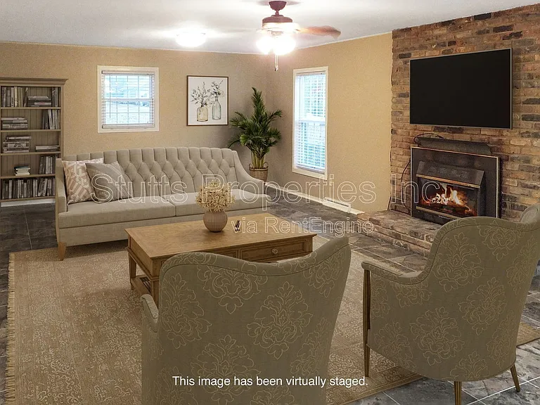 1918 Hermitage Dr — Photo 10