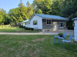 5853 W Barnhart Rd, Ludington, MI 49431
