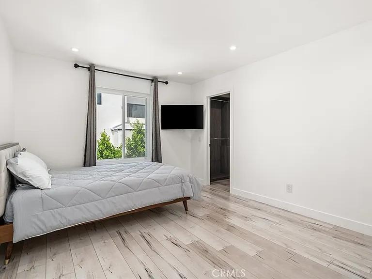 4630 Cedros Ave — Photo 28