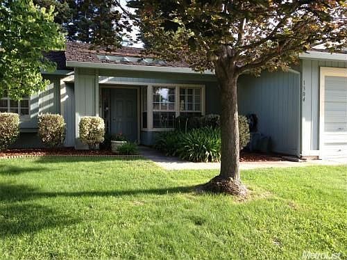 1st image of 1304 Foxhollow Way
