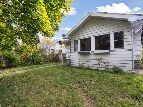 2515 Bagley St, Flint, MI 48504