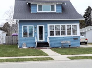 613 1st St, Kewaunee, WI 54216