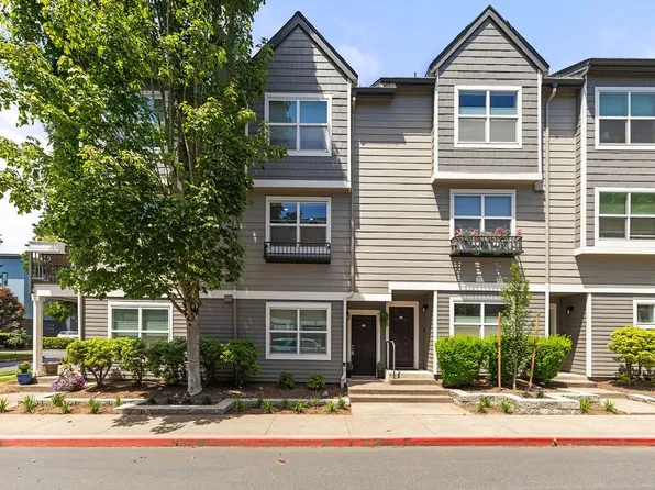 1726 SE Halyard Ln, Vancouver, WA 98661