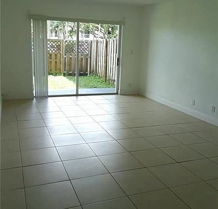 4th image of 5201 Geneva Way APT 106