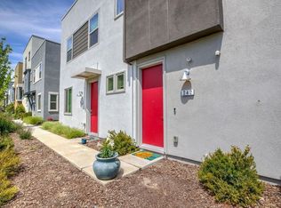 242 Log Pond Ln, Sacramento, CA 95818