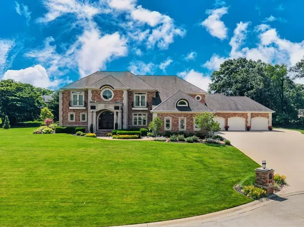 53717 Meadow Lake Ct, Elkhart, IN 46514