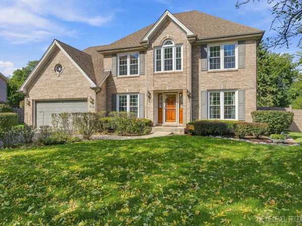 740 Hampton Crse, West Chicago, IL 60185