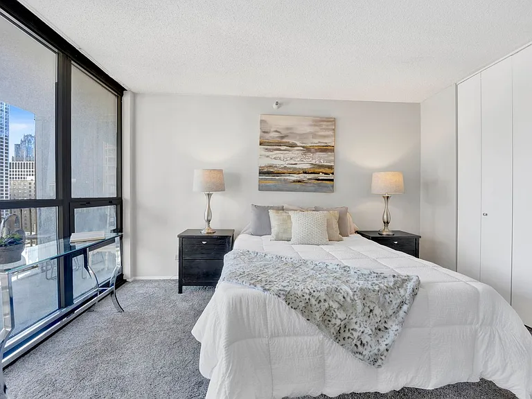 10 E Ontario St #2711 — Photo 2