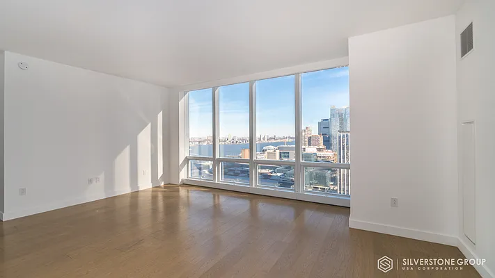 Rented by Silverstone Group USA Corp. | media 2