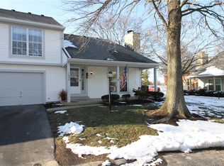 1050 Foxshire Pl, Dayton, OH 45458