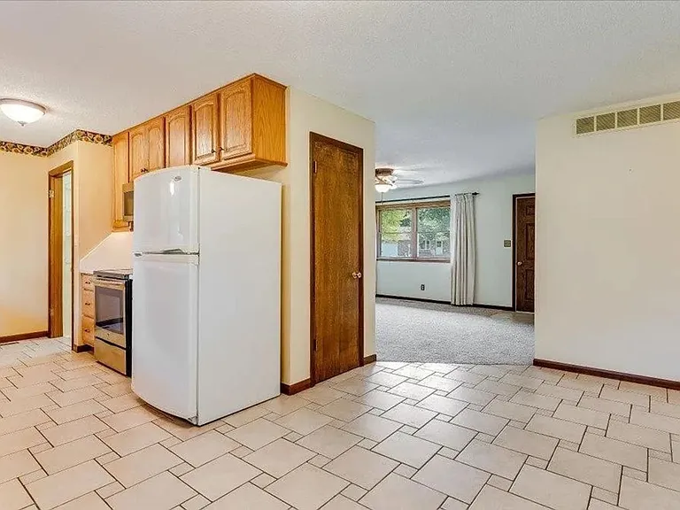 3321 Clove Cir — Photo 14