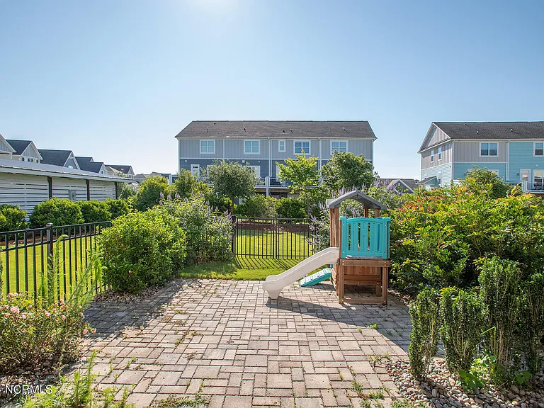 220 Gray Duck Dr — Photo 42