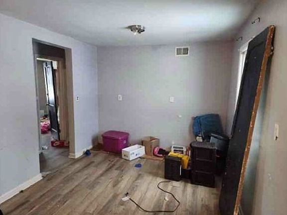 Additional Living Room