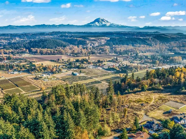 10457 142nd Avenue E, Puyallup, WA 98374