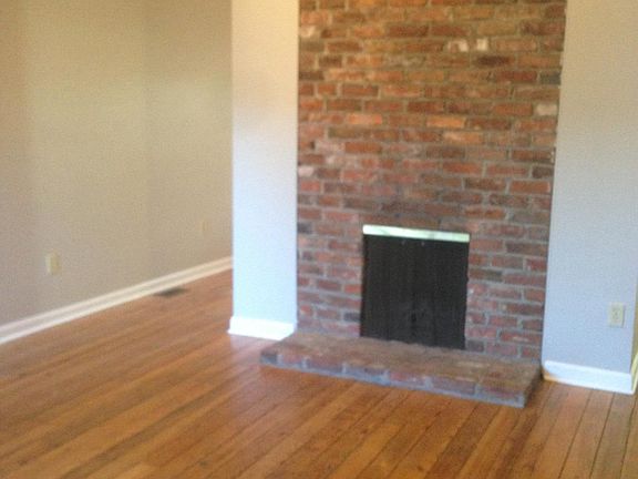5th image of 1106 Saint Paul Pl #A