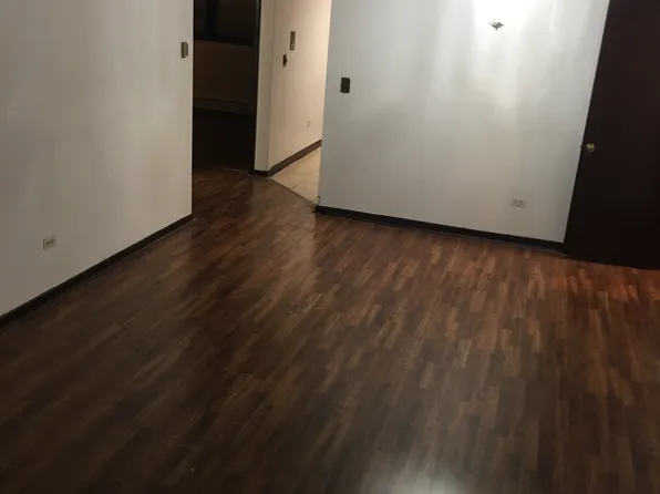 9255 Noel Ave APT A8, Des Plaines, IL 60016